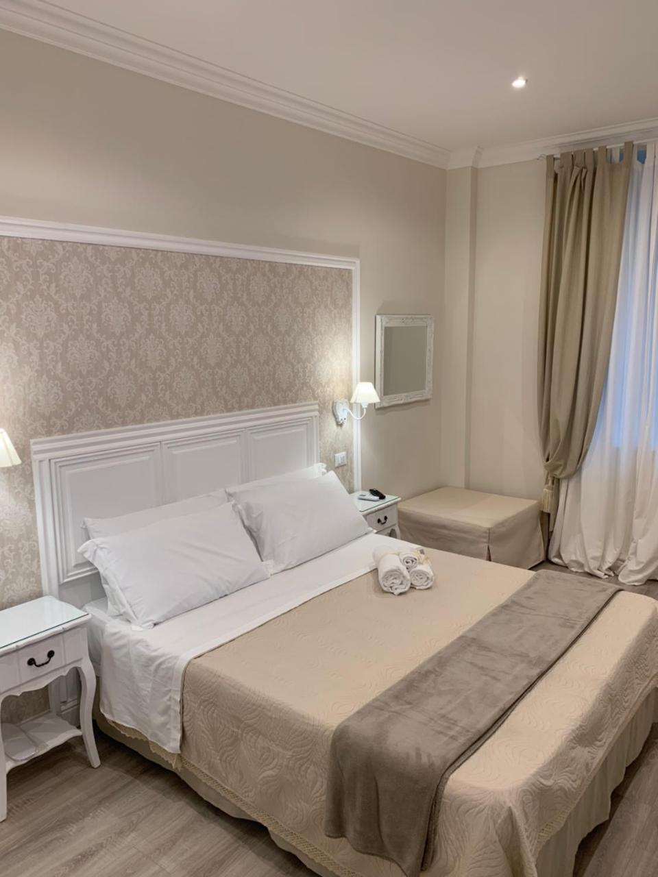 Charme & Chic Bed & Breakfast Rom